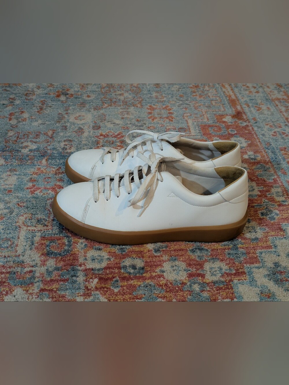 Everlane The ReLeather Tennis Shoe Size Men's 12 Women's 14 White / Gum Sole